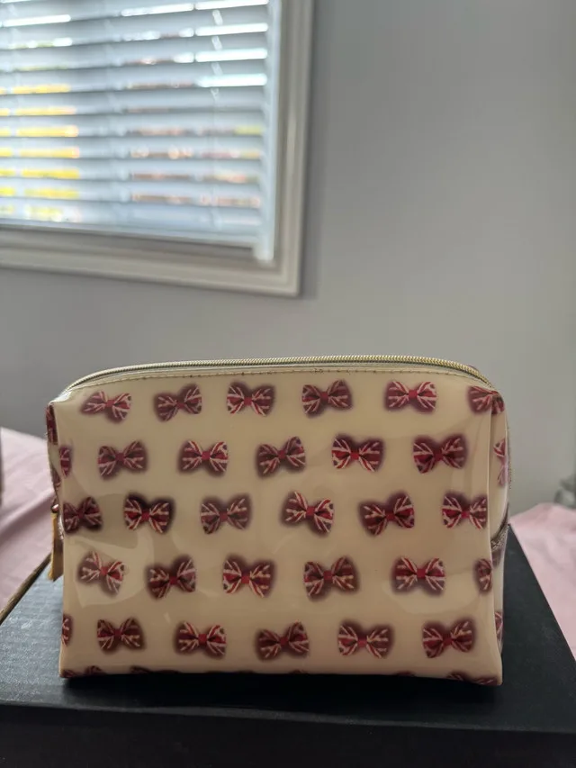 Makeup Bag thumbnail