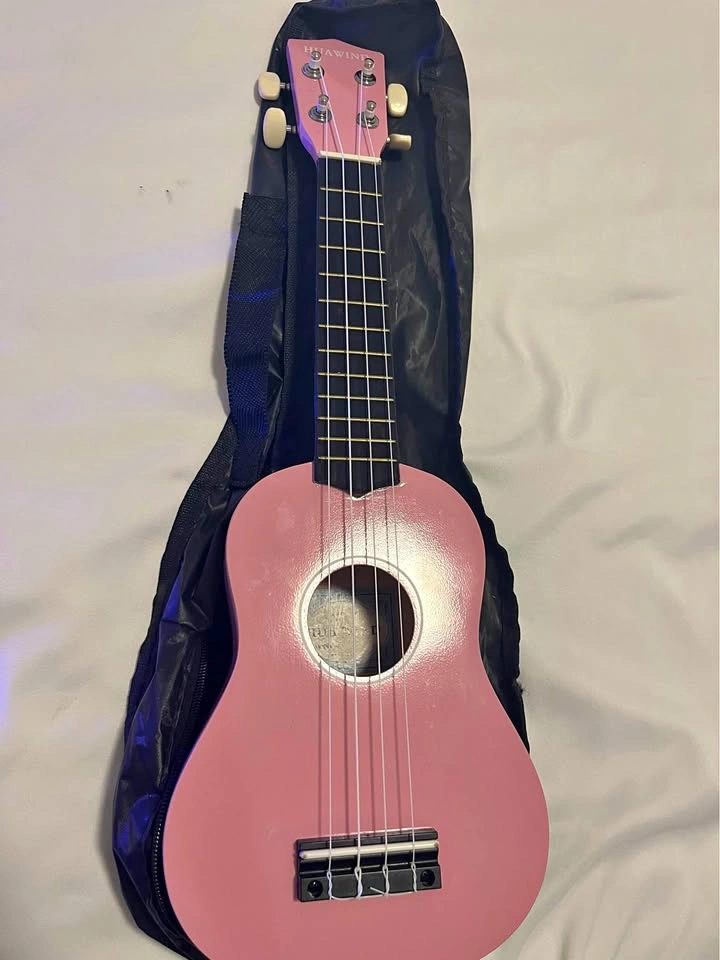 Huawind ukulele