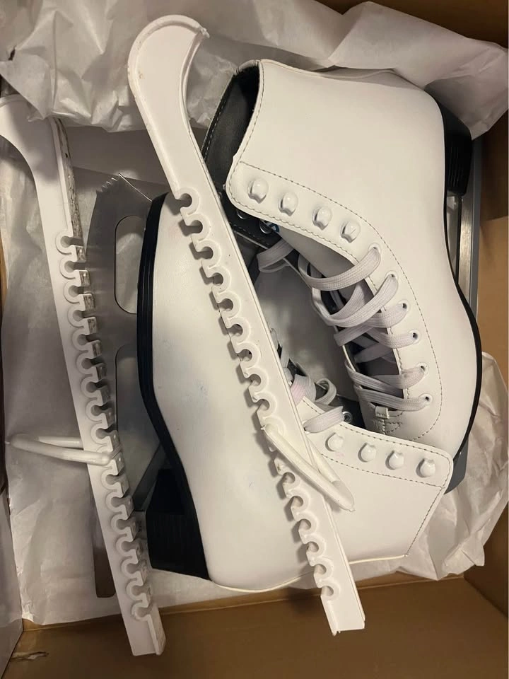 Dream figure skates with white guards - size 8 womens - photo 2