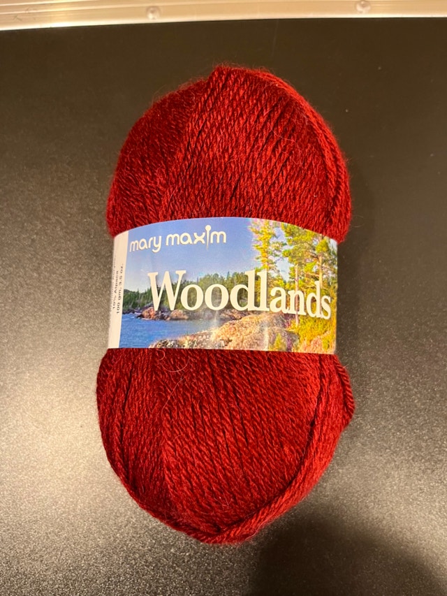 Mary Maxim Woodlands, Cranberry Yarn x2 - photo 2