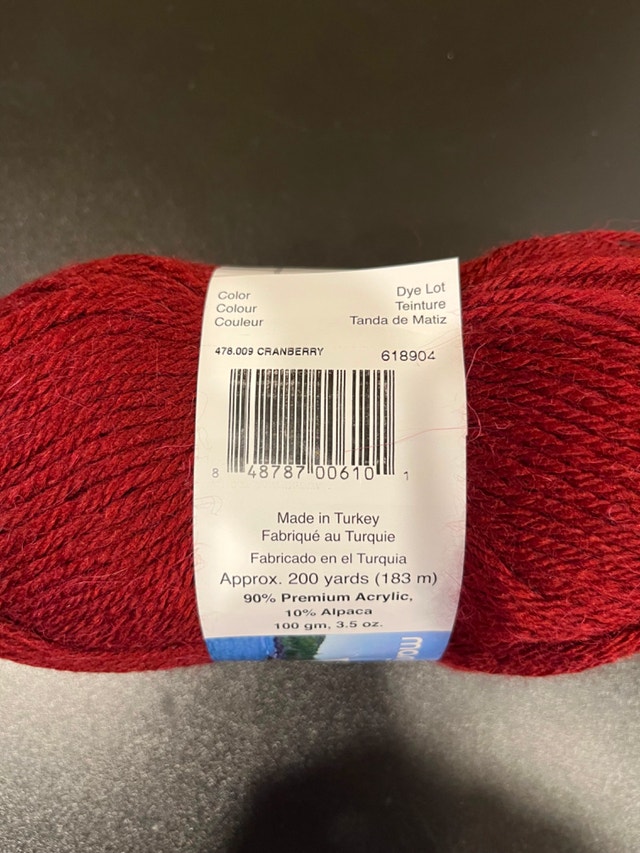 Mary Maxim Woodlands, Cranberry Yarn x2 - photo 3