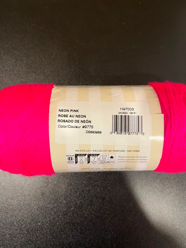 Caron Simply Soft, 170g Neon Pink Yarn - photo 2