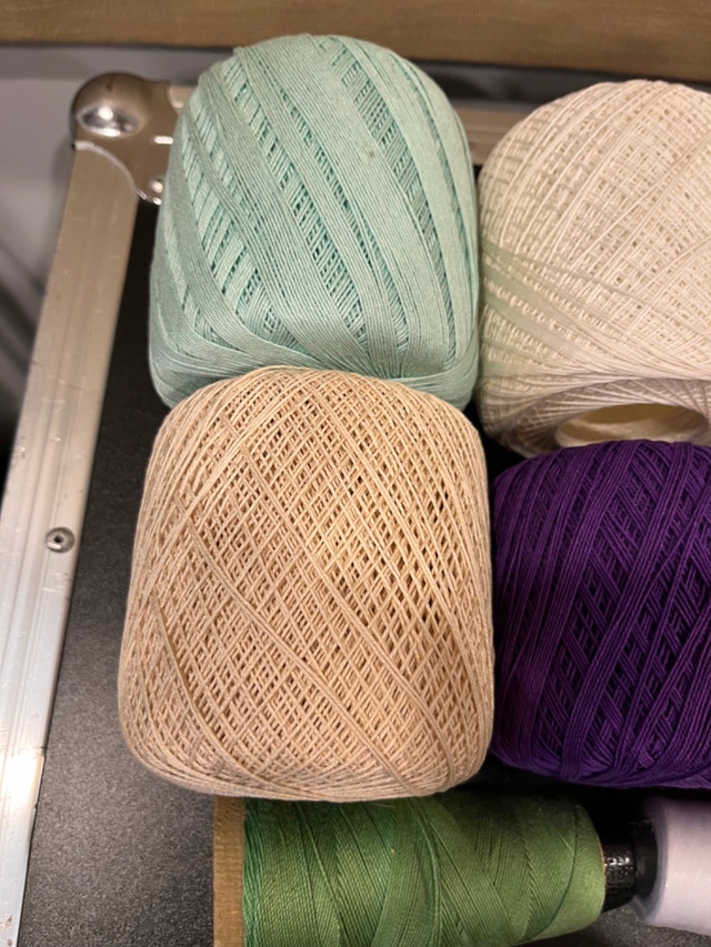 Lot Of Mixed Threads, Most Look Still New - photo 2