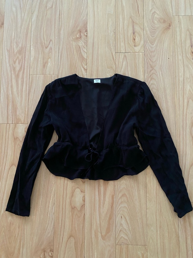 Aritzia sunday best black top