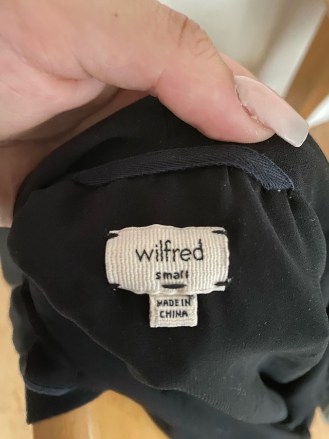 Aritzia wilfred black dress - photo 3