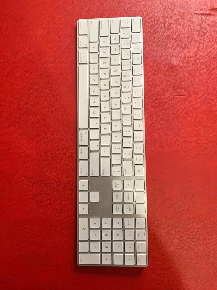 Apple Magic Keyboard A1843 Wireless Rechargeable Bluetooth