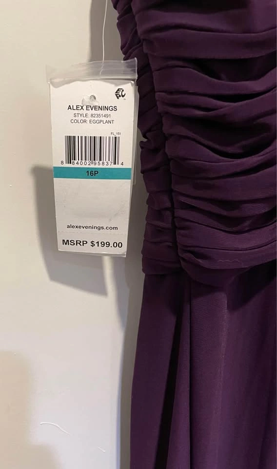 Women’s plus size eggplant colour dress - photo 3