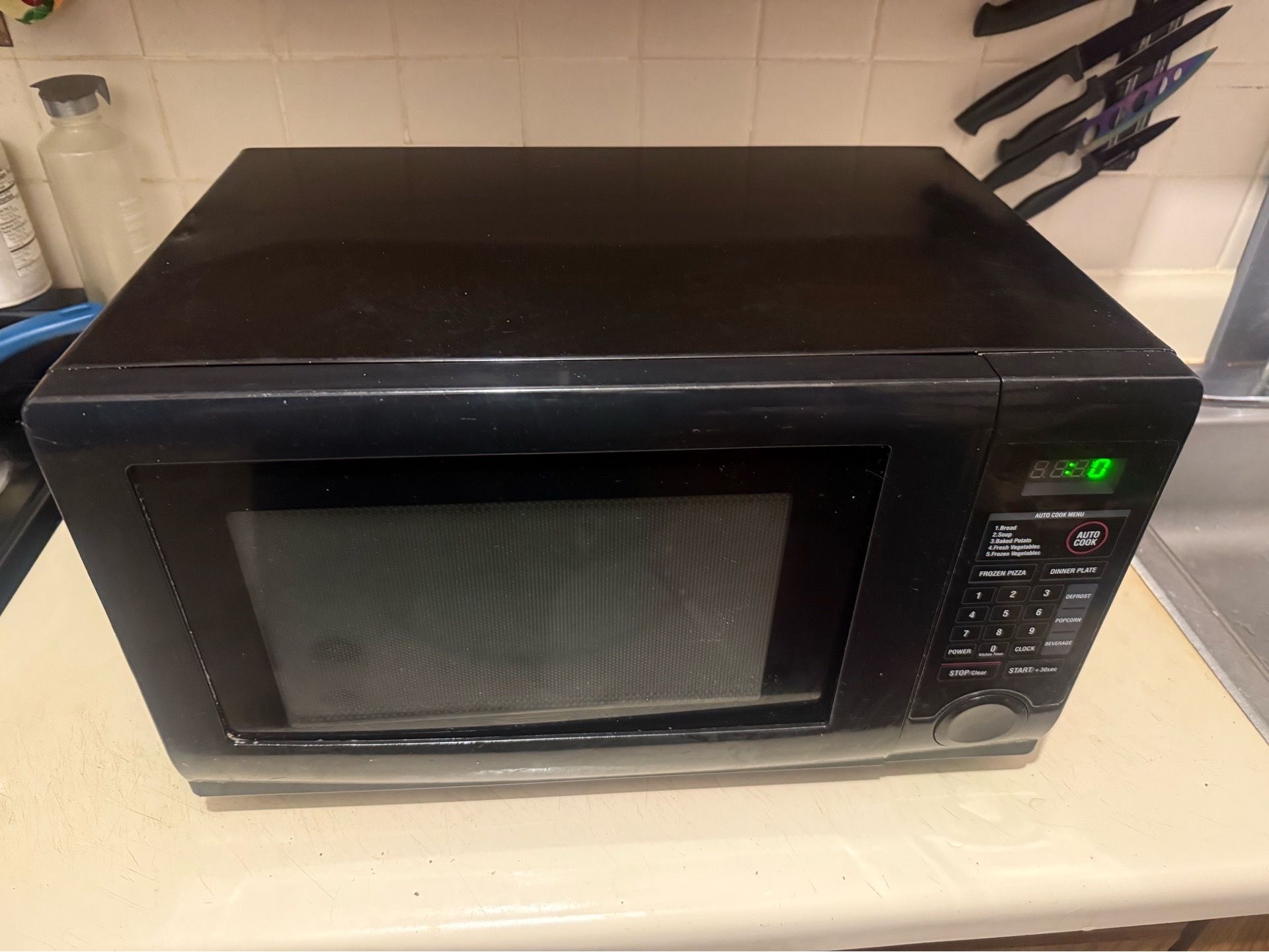1.1 cu. ft. Countertop Microwave 1000W - photo 3
