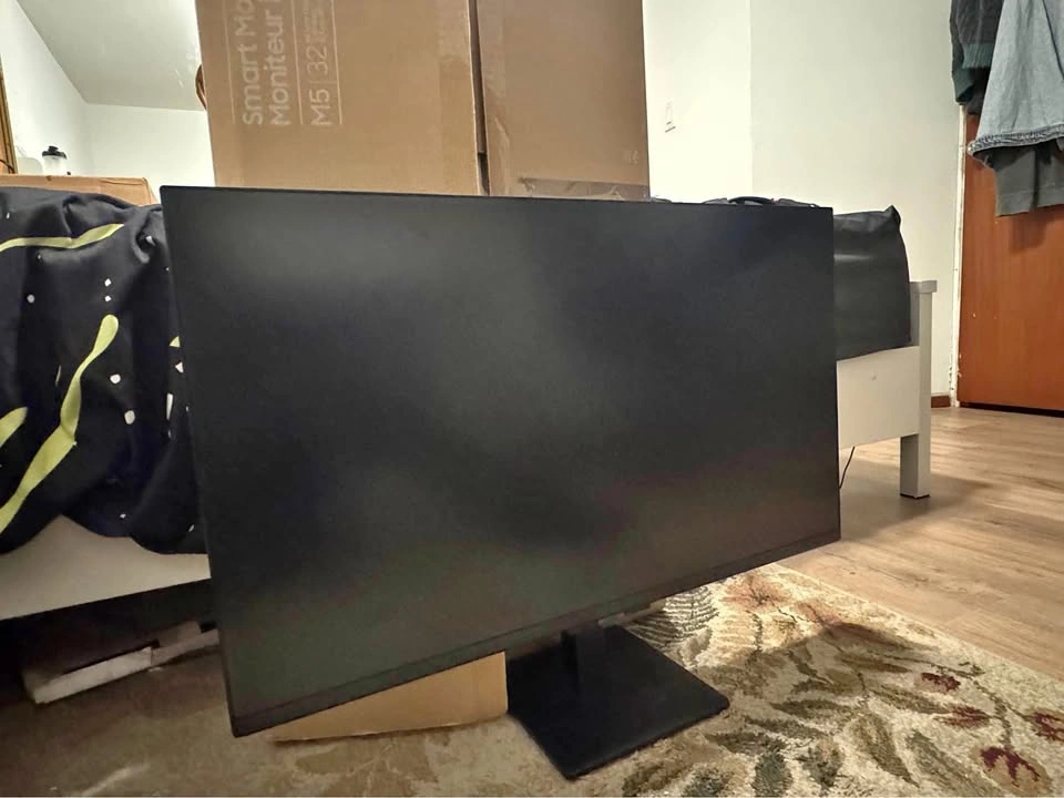 32” Samsung smart tv