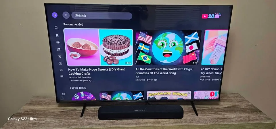 Hisense 55" 4K ULED TV + Yamaha Soundbar + TV Stand image indicator(4)