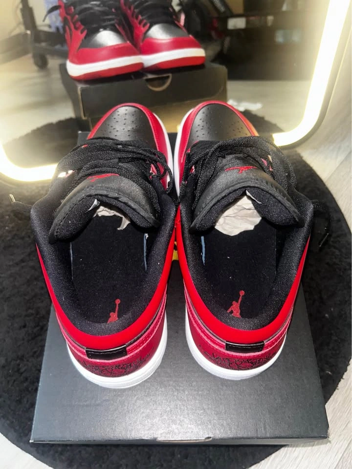 Air Jordan 1 Low - Gym Red/Black & White - photo 2
