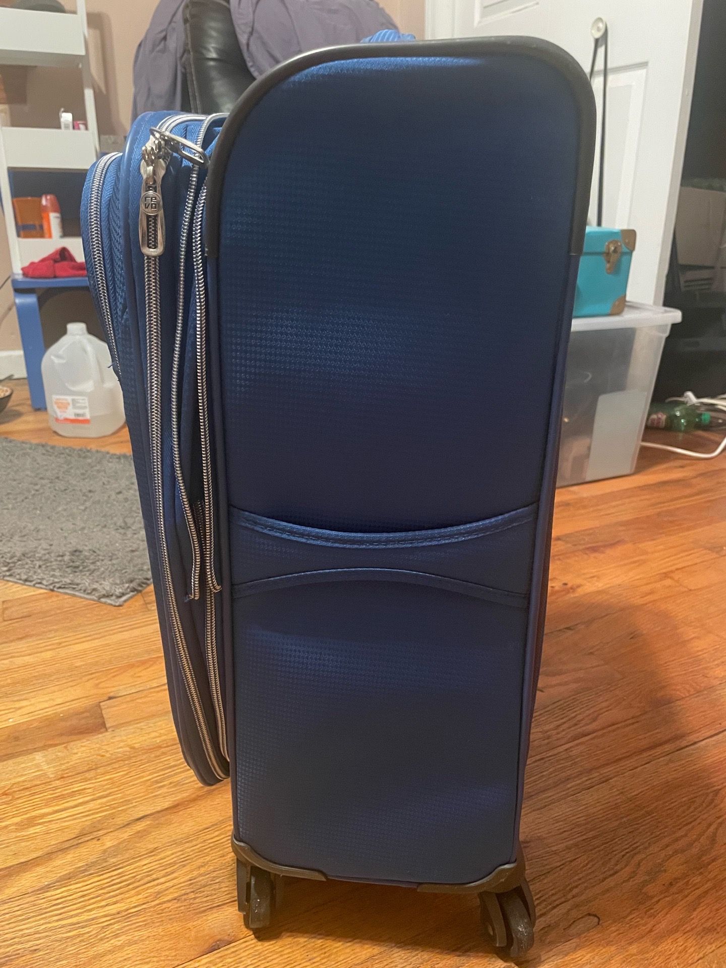 REVO Royal Blue Carry-On Spinner Suitcase - Great Condition - photo 4