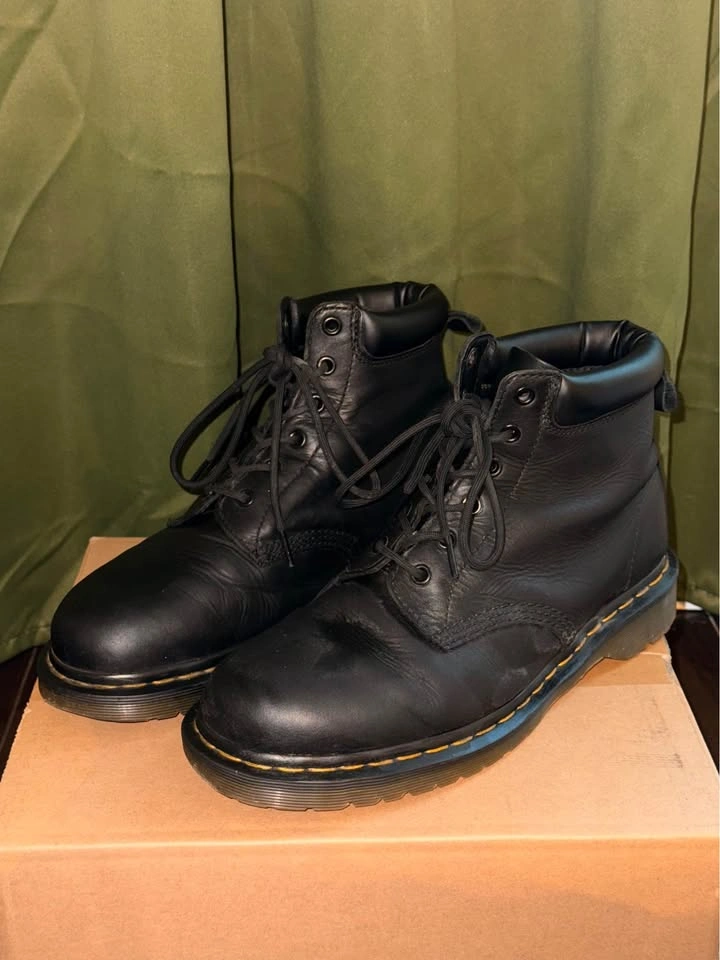 Shoes and Boots for Men and Women - photo 3