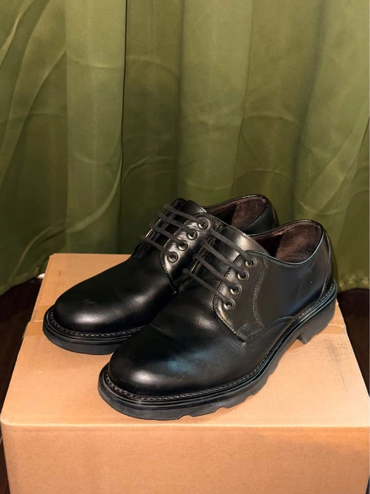 Shoes and Boots for Men and Women - photo 4