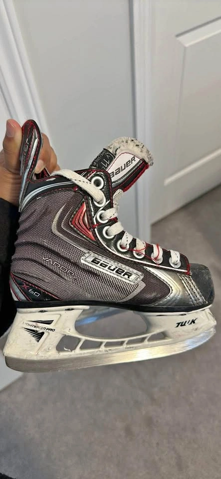 Bauer Vapor X60 Hockey Skates - Youth 11 D
