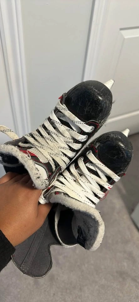 Bauer Vapor X60 Hockey Skates - Youth 11 D - photo 2