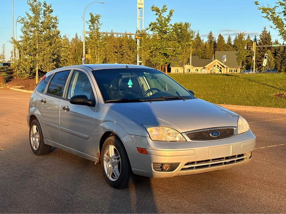 2007 Ford Focus - photo 2