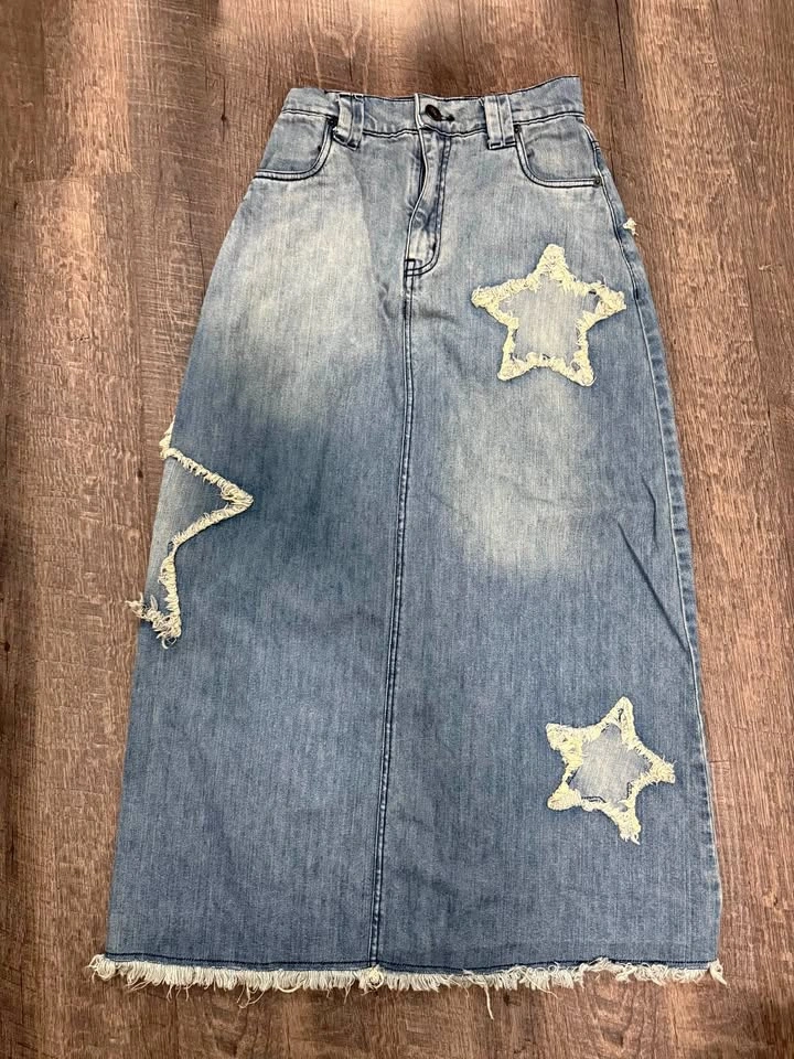 Maxi denim skirt with stars