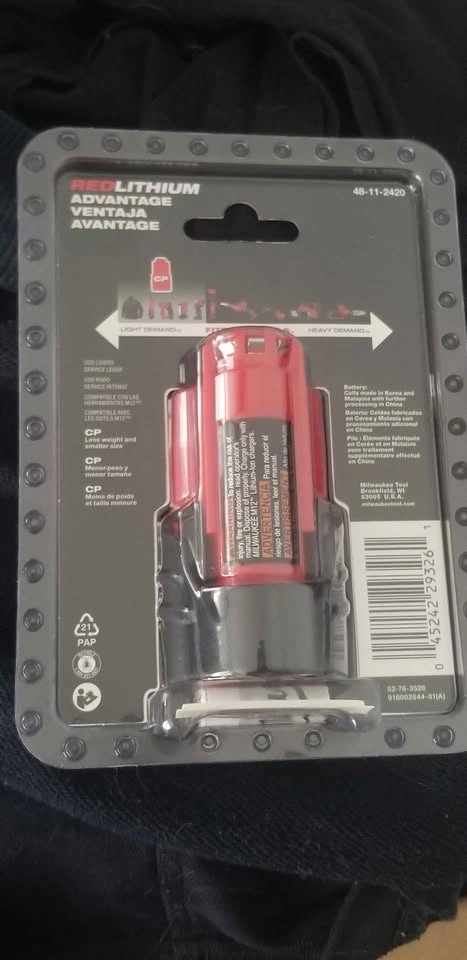 New M12 CP 2.0 Battery New in Package Milwaukee - photo 2