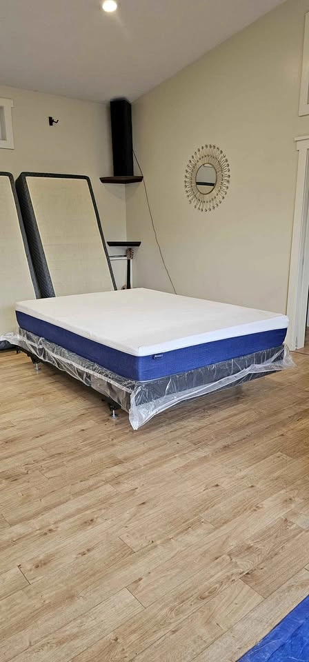 Complete Queen bed