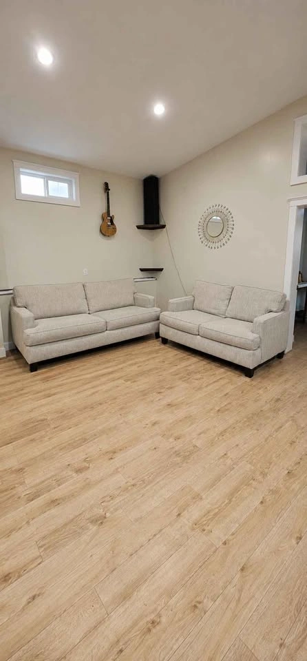 Cream Sofa Set