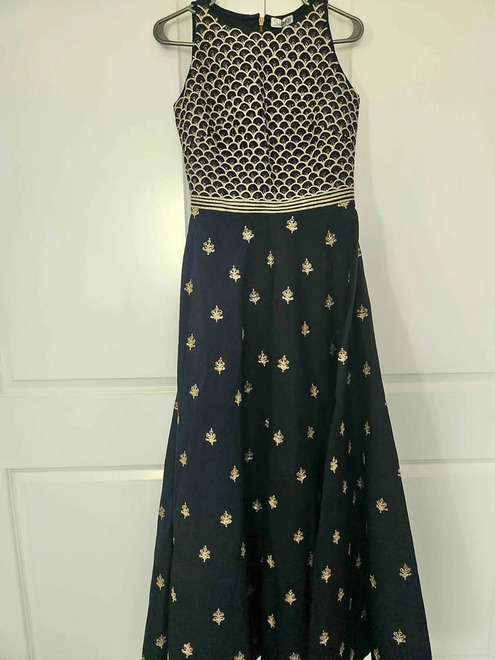 Gown