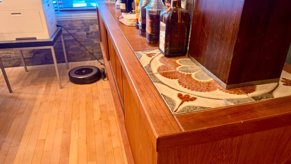 Collector-Grade Vintage Mid-Century Modern Sideboard / Bar - photo 2