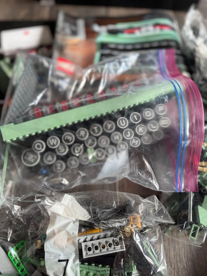 LEGO Ideas Typewriter 21327 - photo 3