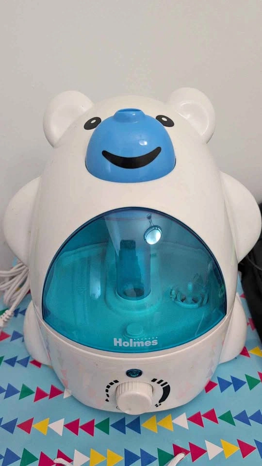 Sunpentown SU-2031 Polar Bear Humidifier