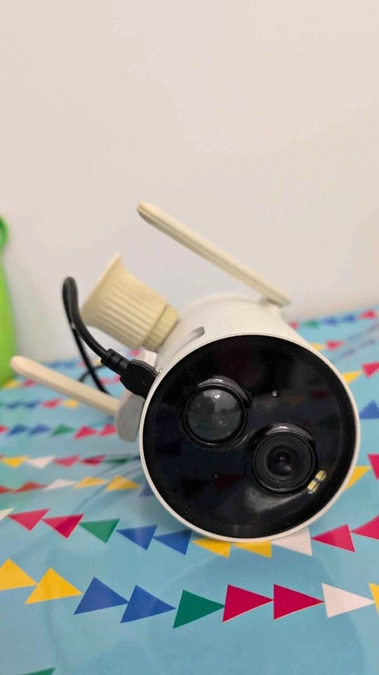 Wireless Outdoor WiFi Security Camera