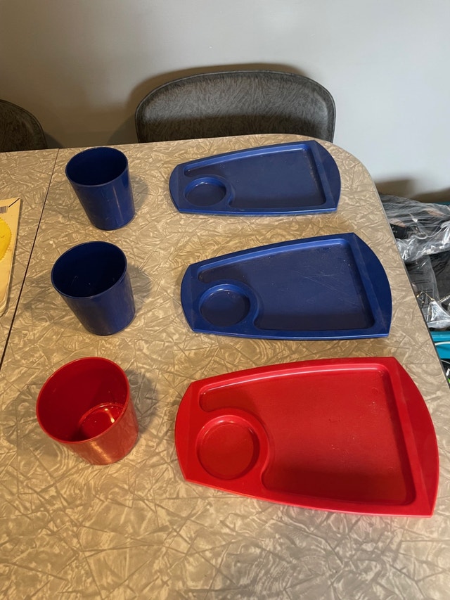 Camping plastic dishes - set of 3