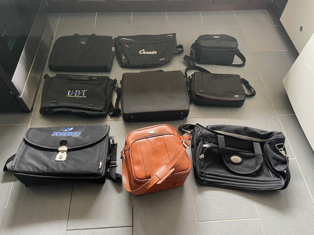 9 messenger bags, computer and travel bags