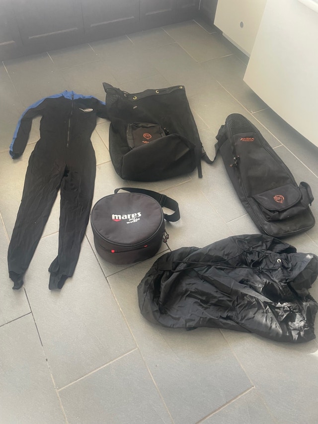 Scuba Equipment - computers, regs and BCD - photo 2