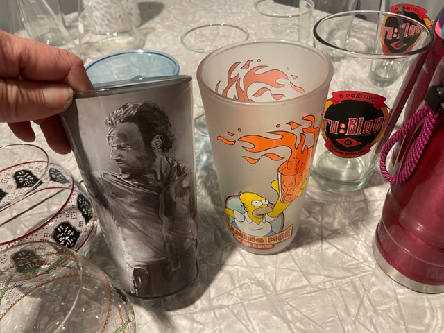 19 Sci-fi themed glasses and more - photo 4