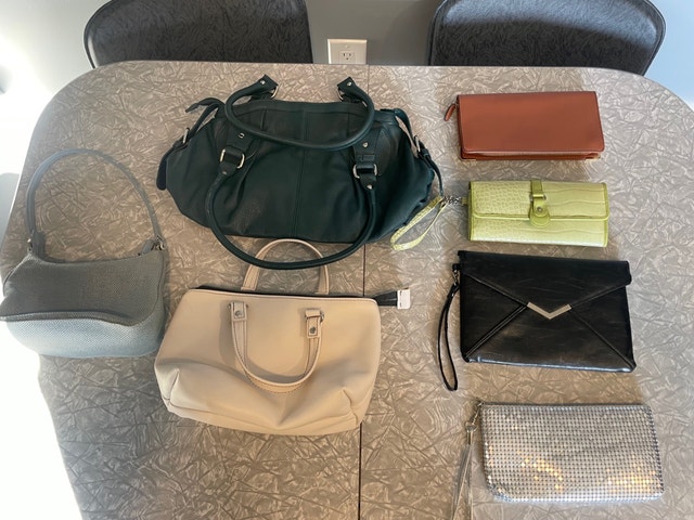 5 Purses and 2 wallets