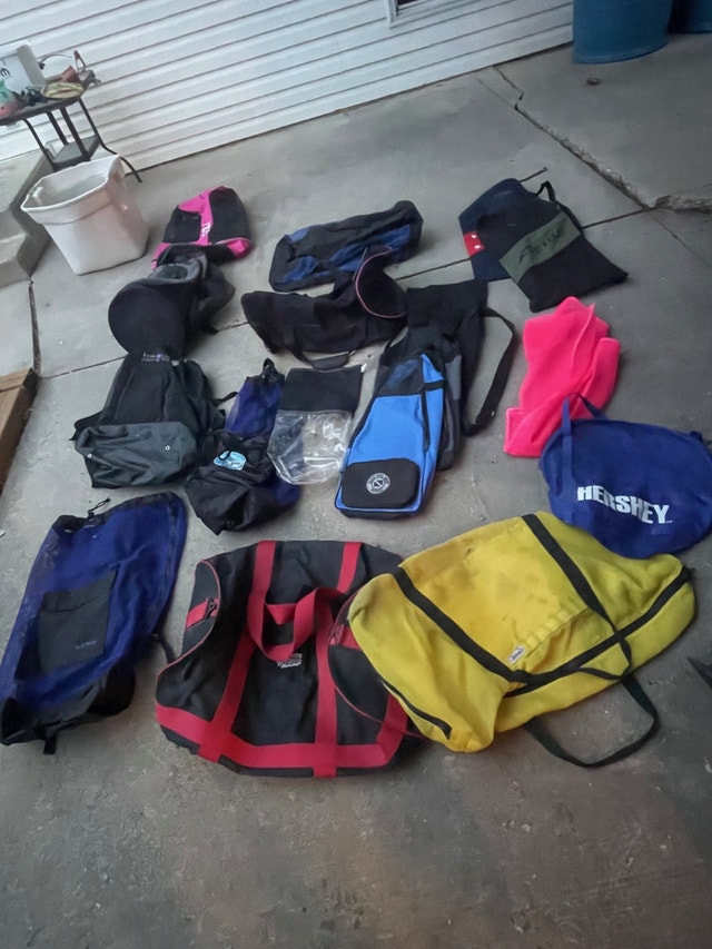 19 Mesh duffle bags, backpacks and bags