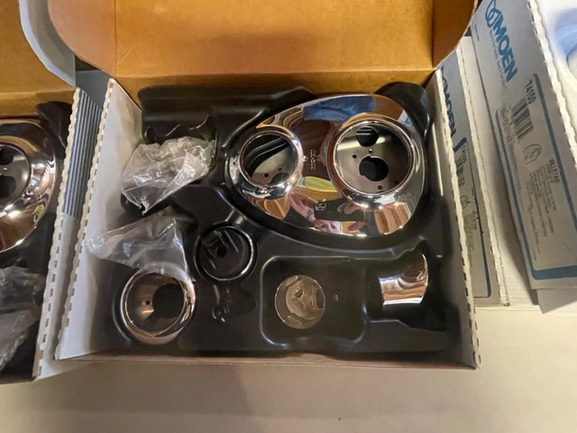 Brand New Moen Shower Controller Trim kits - photo 4