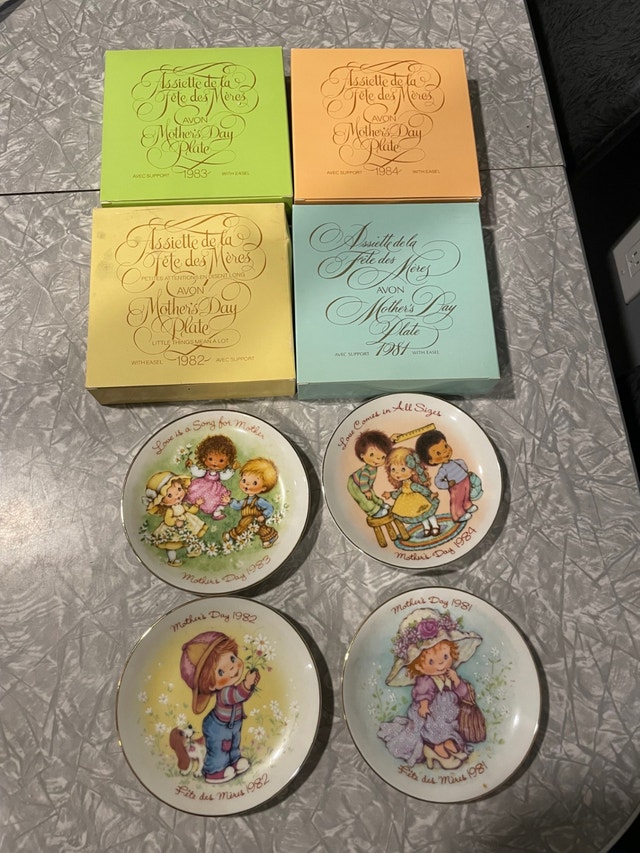 4 Avon Mothers Day 5 inch plates