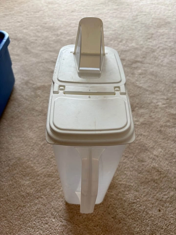 Pet Food Container Dispenser USED - photo 3