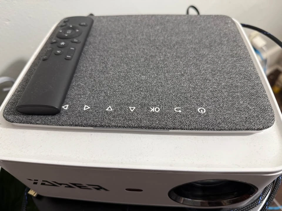 Projector - photo 4