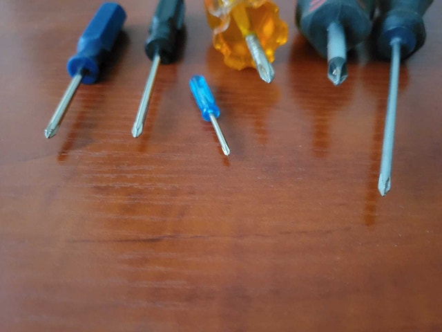 $2 each Screwdriver - photo 2