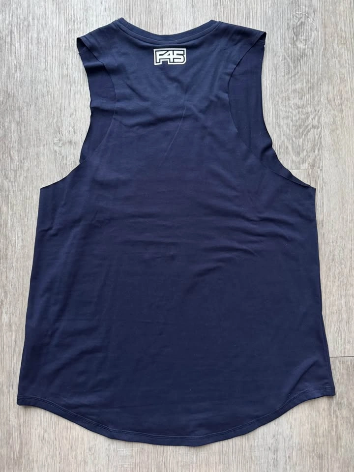 F45 merch bundle — women’s tank top, bag, socks - photo 4