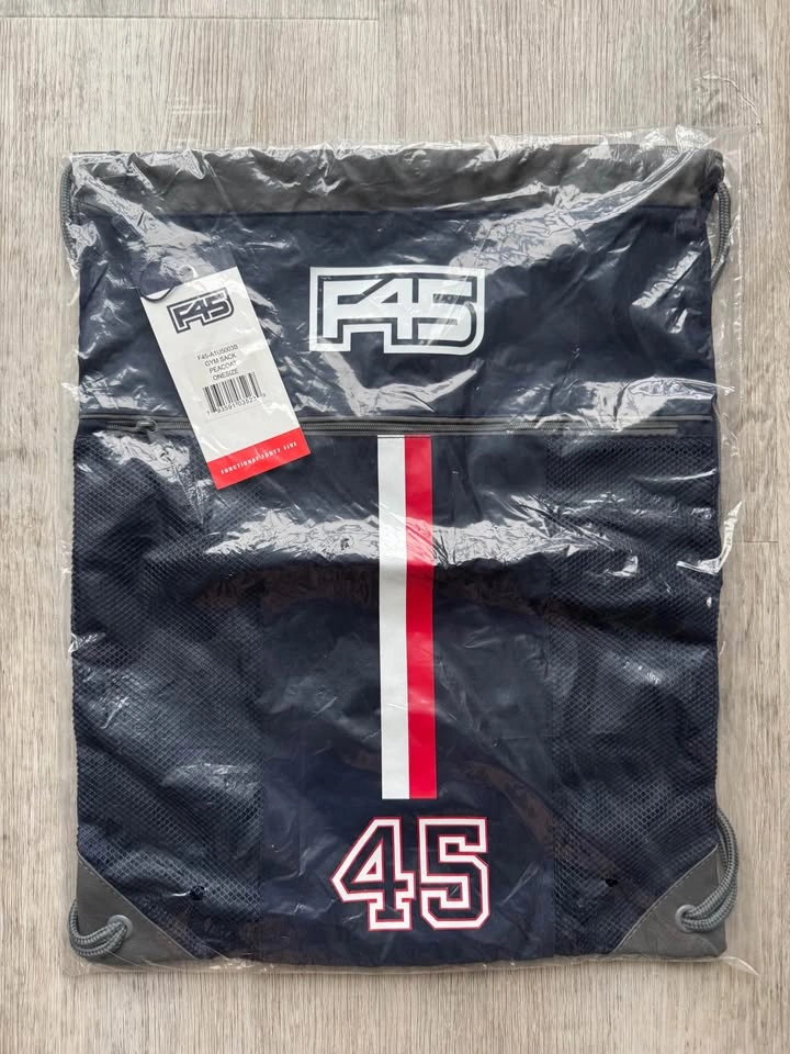 F45 merch bundle — women’s tank top, bag, socks - photo 5