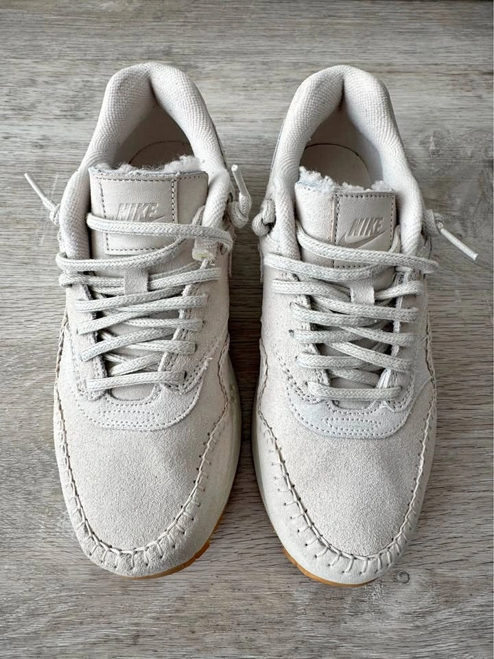 RARE Nike Air Max 1 — Sherpa Birch — women’s 7