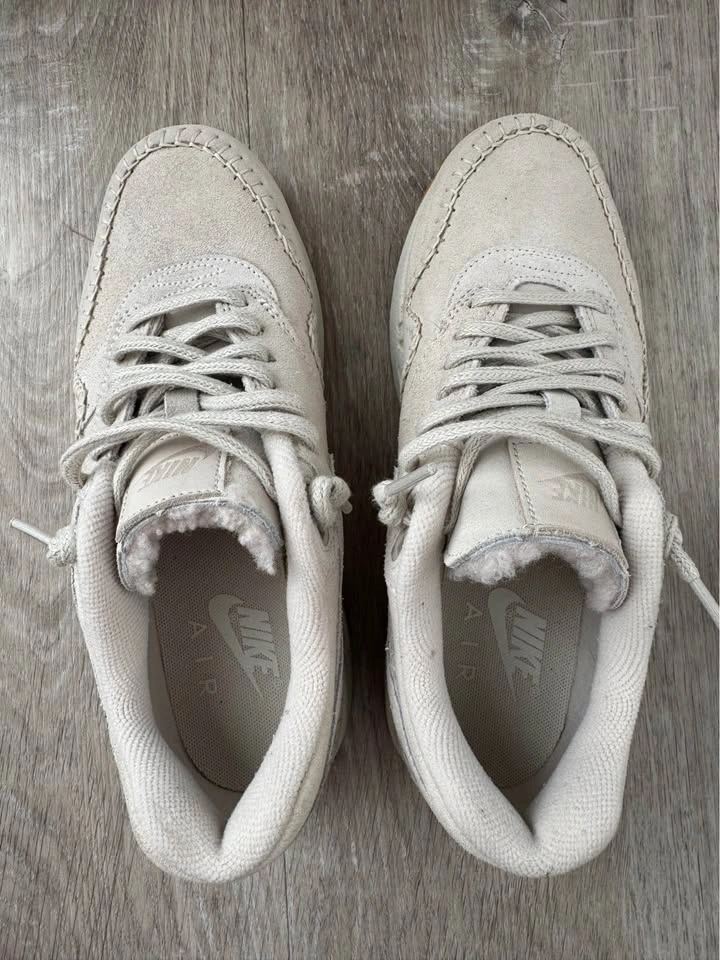 RARE Nike Air Max 1 — Sherpa Birch — women’s 7 - photo 2