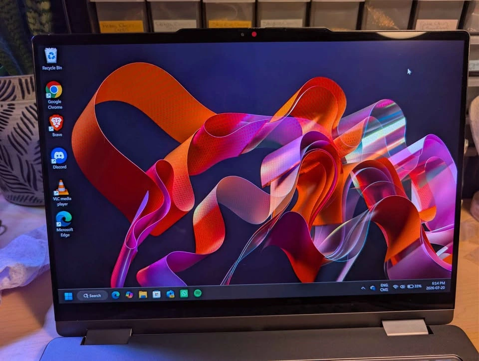 Lenovo Yoga 7i 14" OLED 2-in-1 Laptop (Core Ultra 7/16GB/1TB) - photo 4