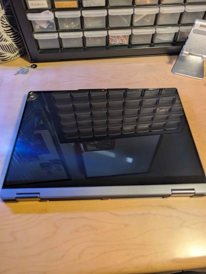 Lenovo Yoga 7i 14" OLED 2-in-1 Laptop (Core Ultra 7/16GB/1TB) - photo 5