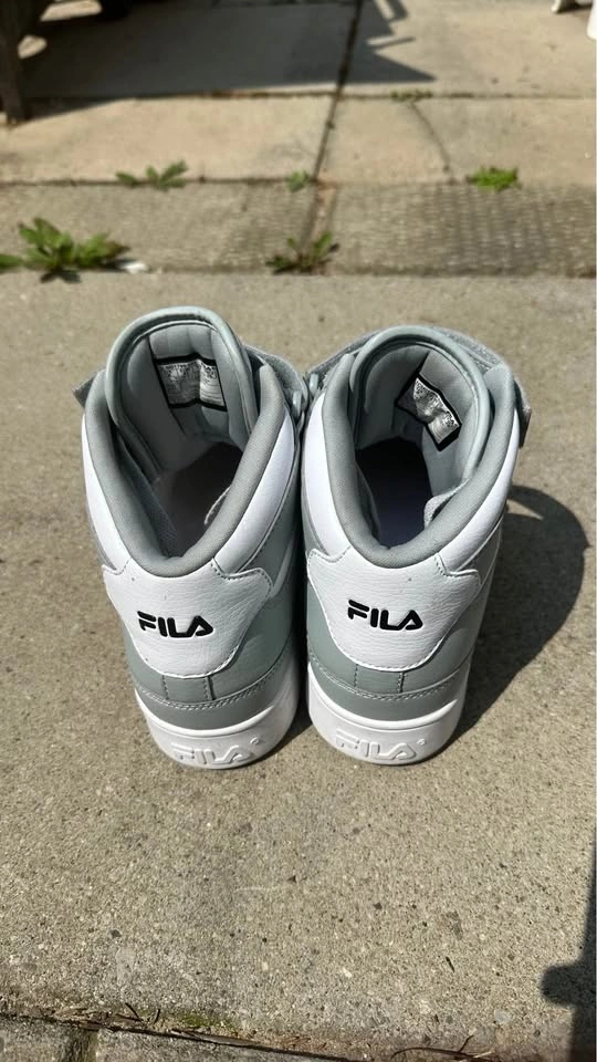 Fila High-Top Sneakers – White/Grey – Like New - photo 2