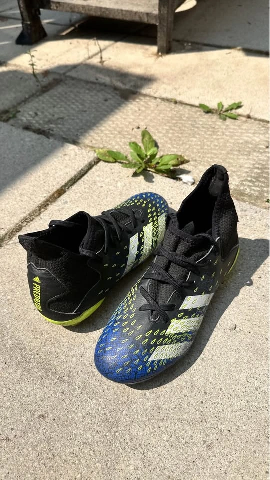 Adidas Predator Kids Soccer Cleats – US Size 3 - photo 3