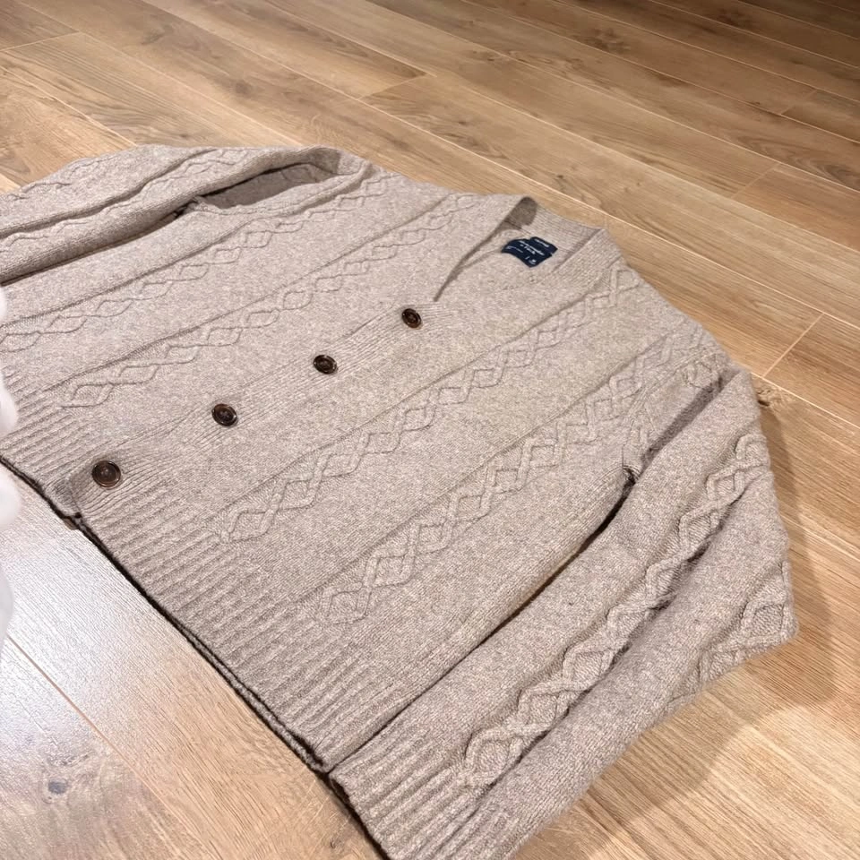 Cropped Cardigan - Size Medium - photo 4
